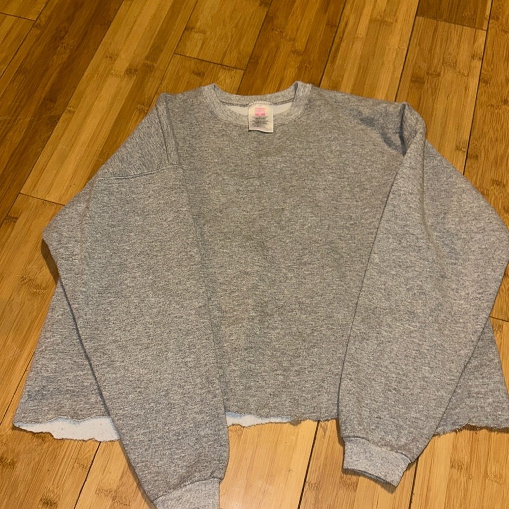 cut crop top